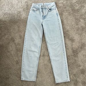 High rise baggy jean